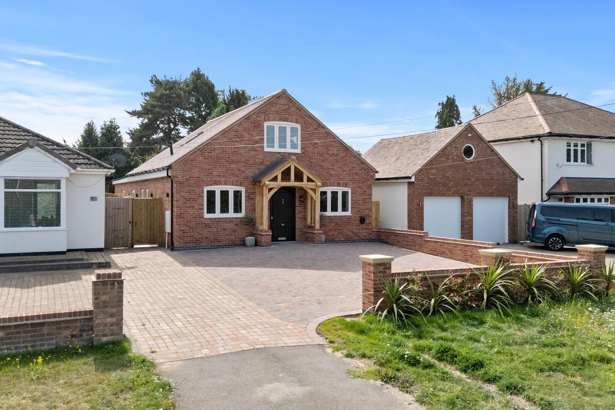 Rugby Road, Clifton Upon Dunsmore